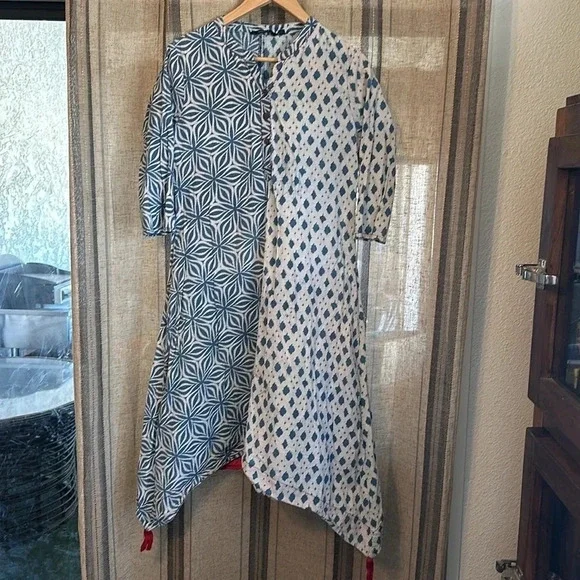 Amari beach cover up/tunic size L fun tassels at hemline. - Picture 2 of 7